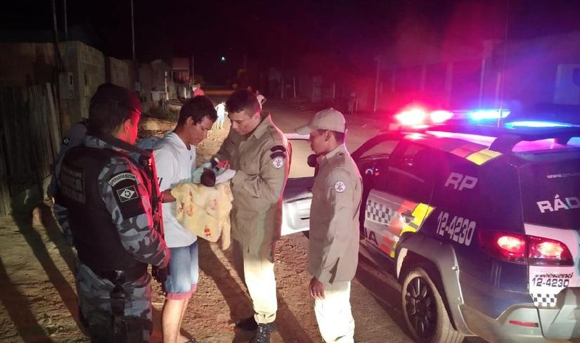 Policiais Militares salvam criança engasgada em Pontes e Lacerda
