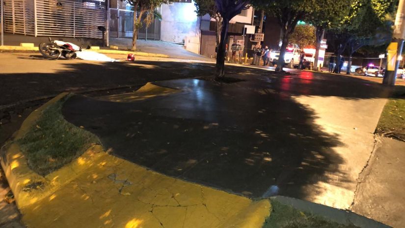 Segurança é baleado e motociclista acaba morto durante roubo em Cuiabá