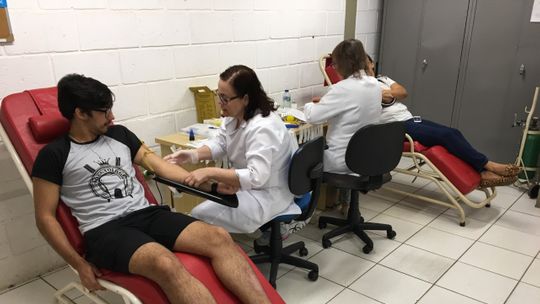 Parceria entre Hospital Regional de Rondonópolis e Unic incentiva acadêmicos à doação de sangue