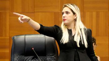 Botelho contraria Janaína e blinda Pedro Taques