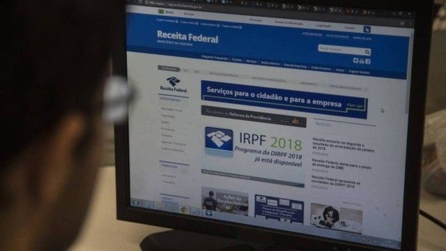 Receita paga hoje as restituições do último lote do IRPF 2018