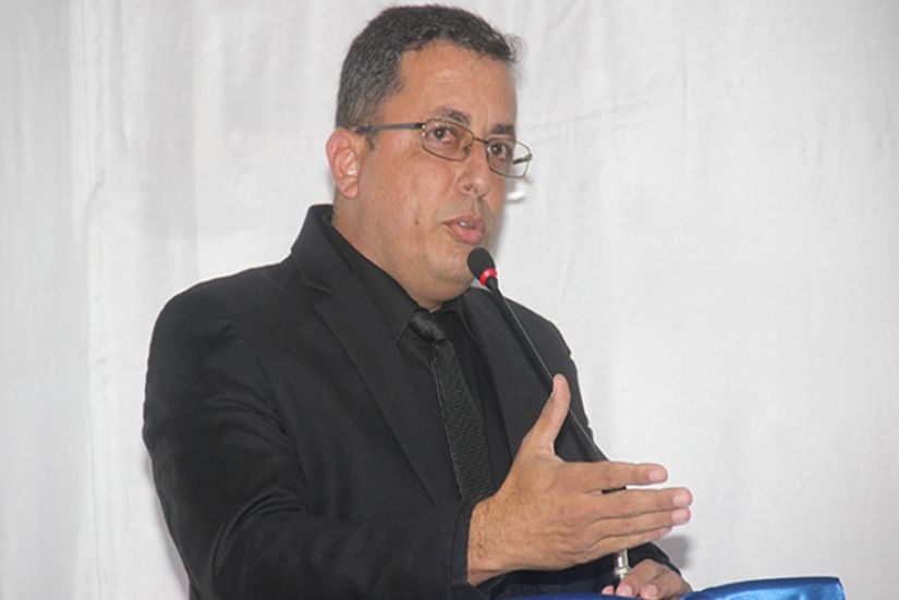 Presidente da Câmara se manifesta sobre afastamento pedido pelo MPE