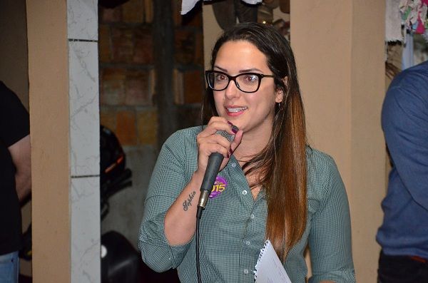 Em Rondonópolis, Janaína ignora aliança e pede voto para W.F. e Sachetti