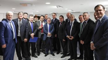 Bolsonaro avaliza empréstimo de US$ 250 milhões e confirma FEX