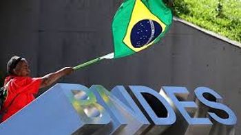 Ampliar saque PIS/Pasep está dentro de projeção, diz ministro