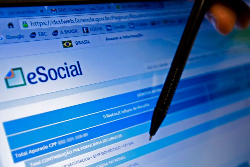 Médias empresas concluem migração para eSocial