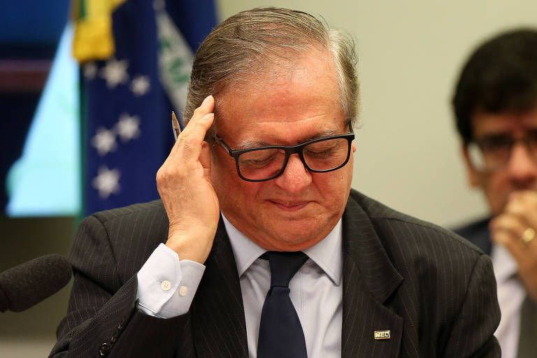 Ministro Ricardo Vélez é demitido do MEC
