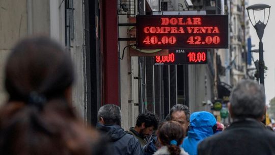 Governo argentino pode anunciar hoje pacote de ajuste fiscal