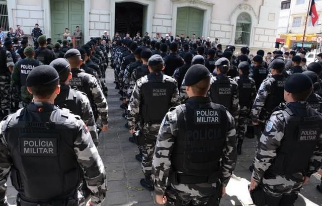 Aposentadoria de policiais e professores entra em discussão na Câmara