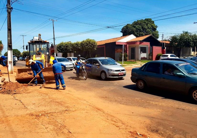 Sanear conclui obra de rede esgoto na Rua Fernando Corrêa e libera trânsito