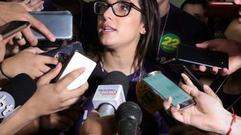 “Serei independente, mas não descarto compor base governista”