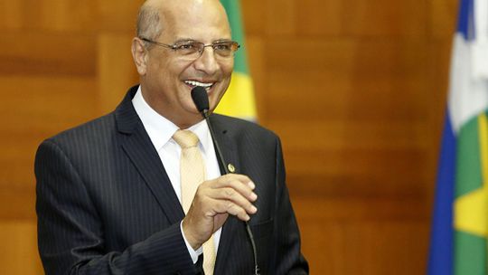 Decepcionado, Zeca Viana deixa a política