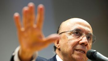 Governo deve anunciar hoje mudança da meta fiscal