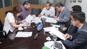 Comissão inicia debates sobre PEC do Teto dos Gastos