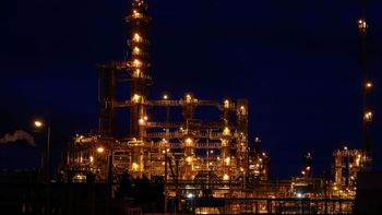 Conflito entre Irã e EUA faz preço do petróleo disparar