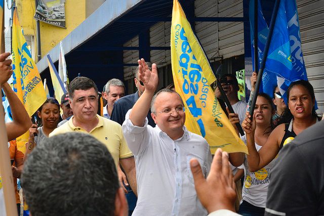 Taques propõe expandir Bairro Seguro, escolas integrais e revitalizar Hospitais Regionais