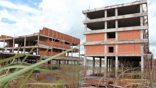 Governo e UFMT revisam projeto do novo Hospital Júlio Muller para abrir licitação
