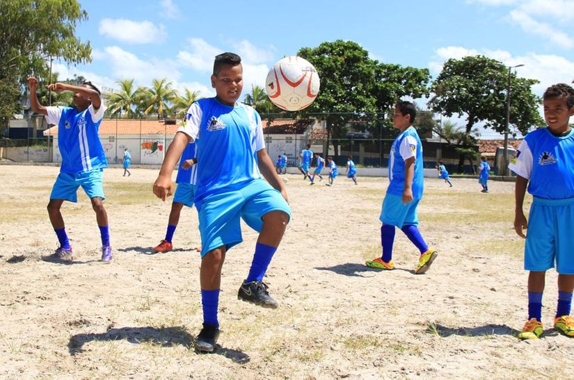 Projeto protege educação formal de jovens atletas