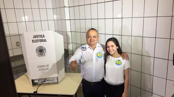 Pedro Taques registra o voto em Cuiabá 