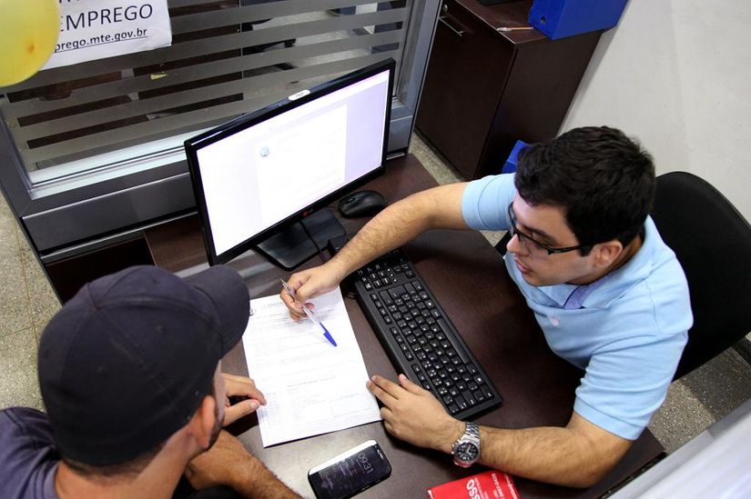 Sine oferece mais de 800 vagas de emprego em Mato Grosso