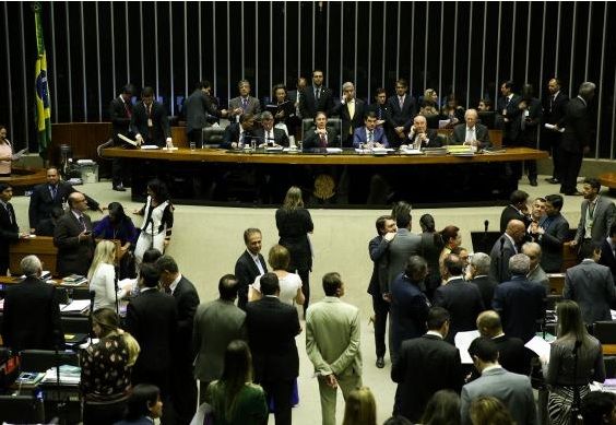 Congresso não conclui votação do projeto que revisa metas fiscais