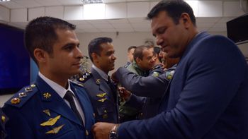 Policiais civis e militares são homenageados com Medalha do Mérito da Aviação