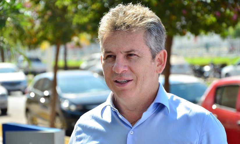 Mendes lista problemas quando assumiu o governo de MT
