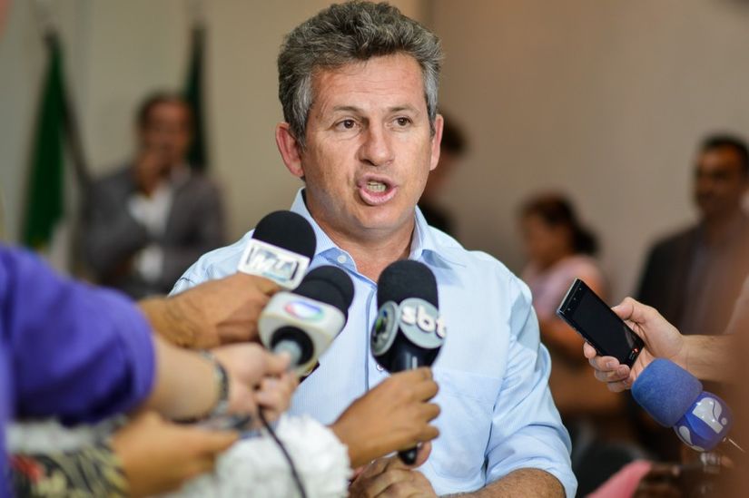 Imprensa da capital diz que Mauro Mendes vai arrastar decisão para depois da Copa