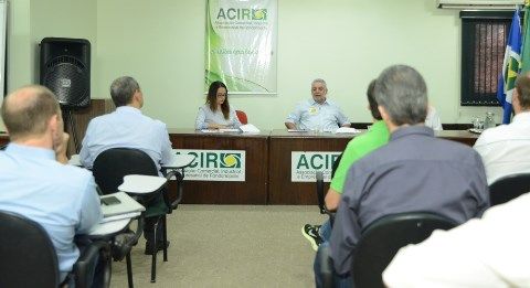 Percival se reúne com membros da Acir e Observatório Social