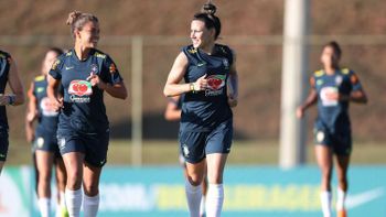 Seleção feminina de futebol já está nos EUA para o Torneio das Nações