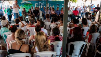 Governo entrega quase mil casas em menos de 10 dias