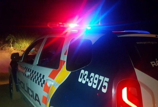 Casal é brutalmente assassinado com mais de 100 facadas no interior 