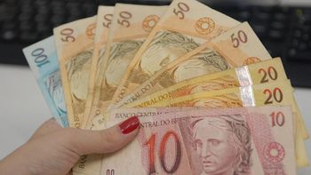 Arrecadação federal em julho tem menor nível em sete anos