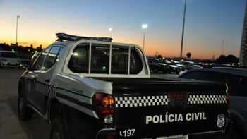 Homem é encontrado morto a tiros ao lado de motocicleta na zona rural de Comodoro 