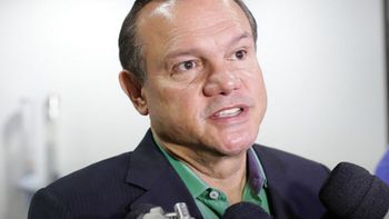 Na comitiva de Bolsonaro, Fagundes ensina a fazer política