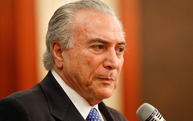 Temer anuncia liberação para saque de contas inativas do FGTS