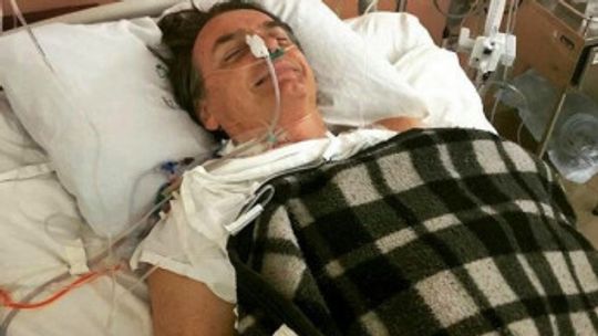 Vídeo mostra Bolsonaro em hospital após cirurgia; assista