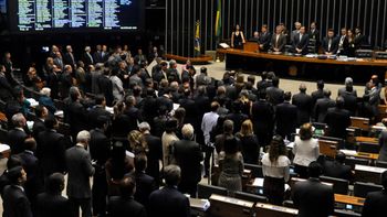 Câmara inclui estudos de filosofia e sociologia no ensino médio