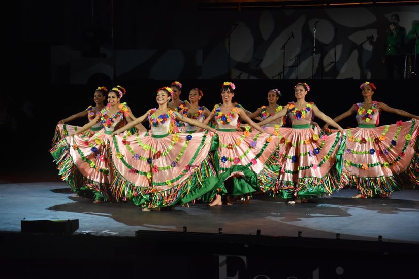 Grupo Flor Ribeirinha completa 25 anos de cultura durante festival na França
