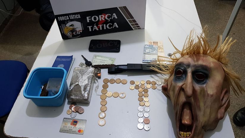Polícia apreende droga e máscara com suspeitos em Rondonópolis 