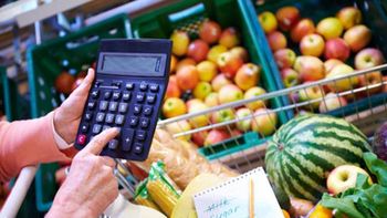 IPCA acumulado no ano fecha em 2,21% e é o menor em quase duas décadas