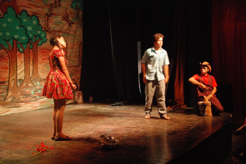 Festival Estudantil de Teatro apresenta 12 espetáculos nesta quinta e sexta-feira