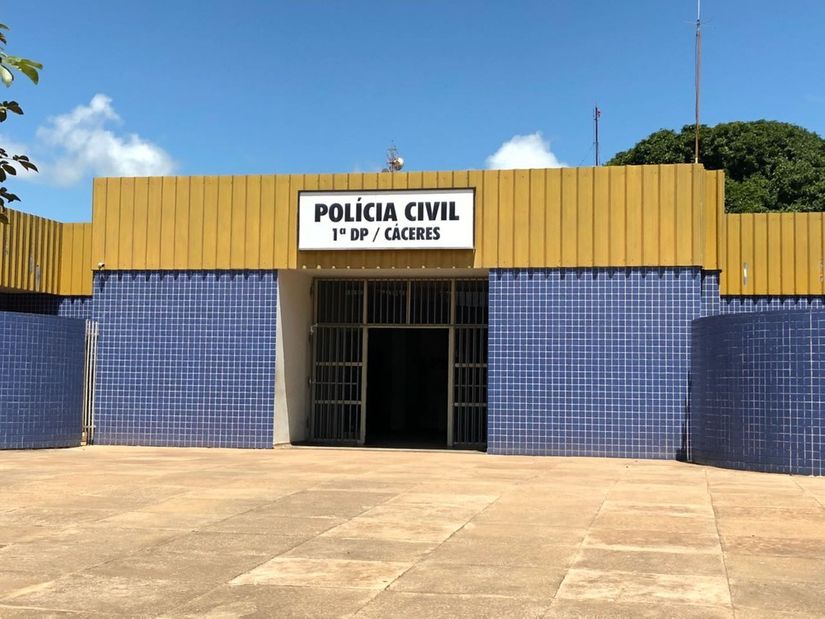 Motorista de ônibus escolar é preso suspeito de abusar sexualmente de aluna de 11 anos