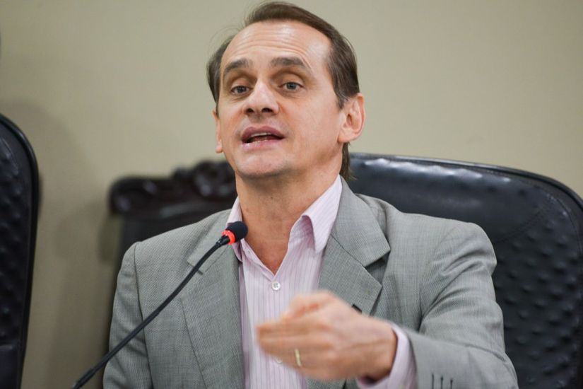 Wilson Santos propõe volta da reprovação quando aprendizado não for suficiente