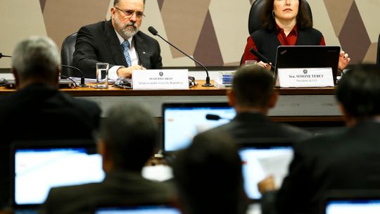 "Sempre apontei os excessos, mas sempre defendi a Lava Jato", diz Aras