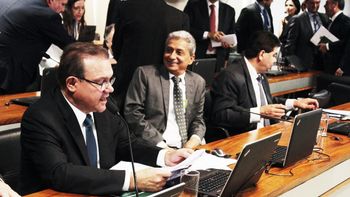 Senado adia votação em plenário para liberação do FEX