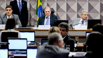 Comissão aprova texto-base do relatório da reforma trabalhista