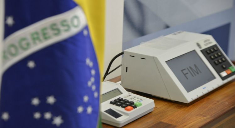 CNJ afasta juiz que planejava determinar recolhimento de urnas