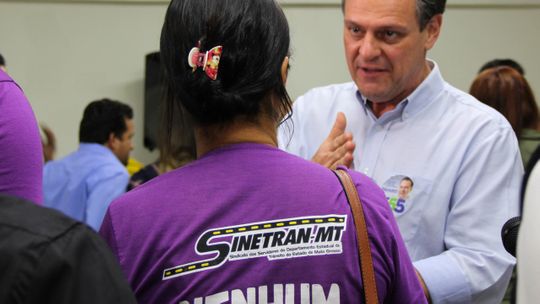 Fávaro se reúne com servidores do Detran para discutir melhorias do órgão
