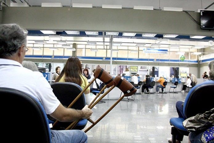 Convocados pelo INSS têm até amanhã para agendar perícia de revisão do benefício